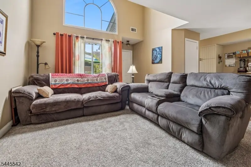 92 Ashley Ct, The Hills, NJ 07921 - #1