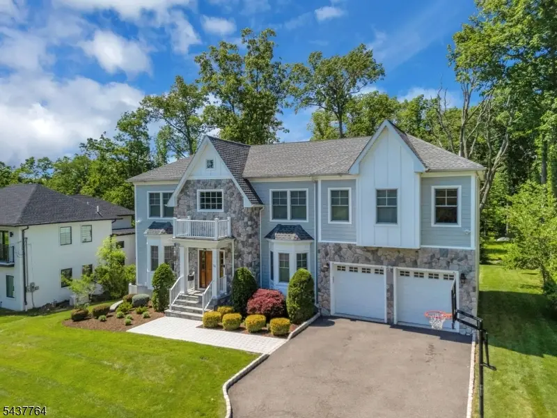 16 Exeter Rd, Millburn, NJ 07078 - #2