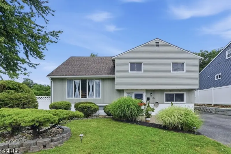 29 Daniel St, Dover, NJ 07801 - #1