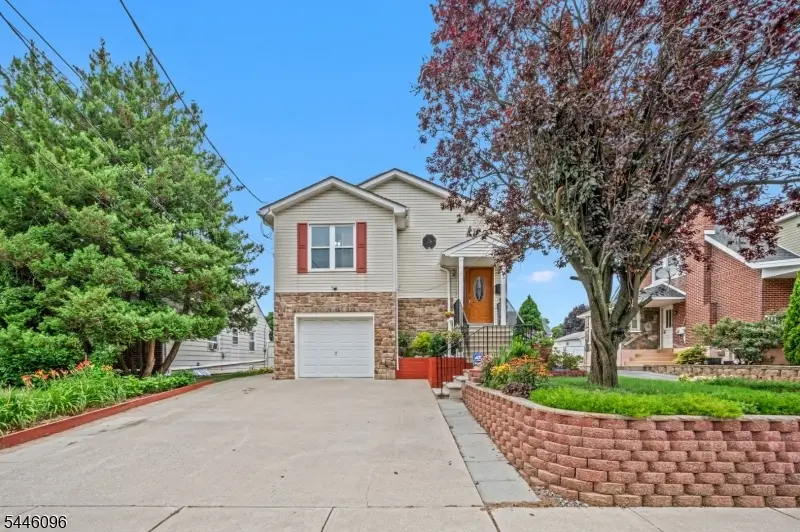 605 Corliss Ave, Phillipsburg, NJ 08865 - #1
