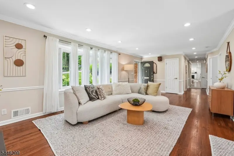 1625 Nottingham Way, Mountainside, NJ 07092 - #3