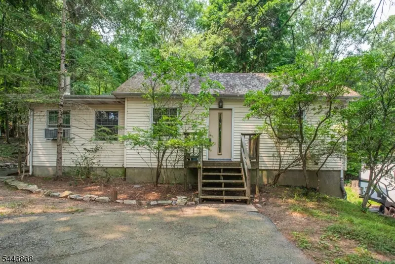 197 Snake Den Rd, Wanaque, NJ 07465 - #1