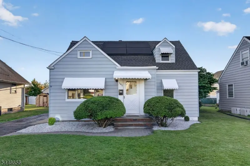 141 N 8th Ave, Manville, NJ 08835 - #2