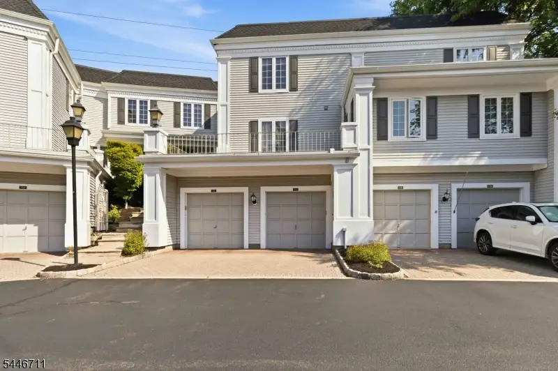 138 Terrace Dr, Chatham, NJ 07928 - #2