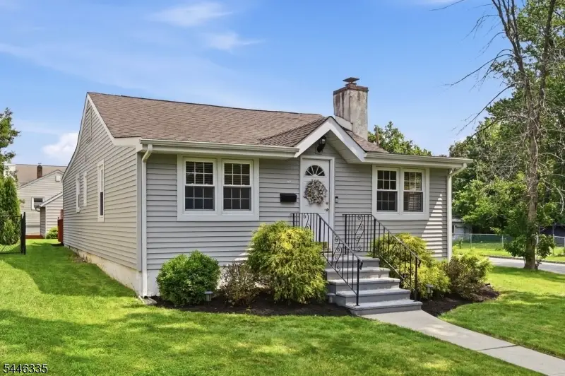127 Minnehaha Blvd, Lake Hiawatha, NJ 07034 - #1