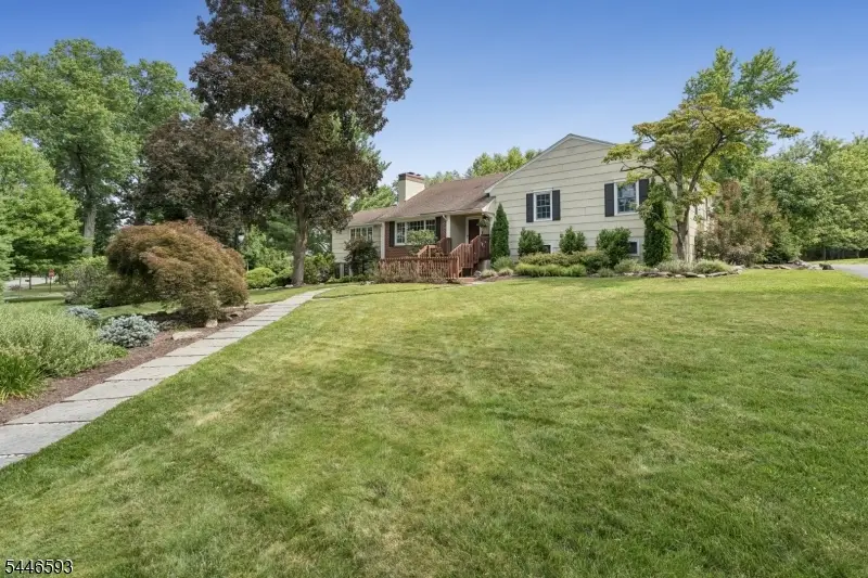 19 Turtle Rd, Morris, NJ 07960 - #2