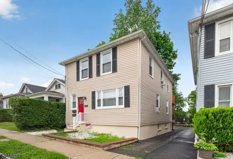 110 Elm St, West Orange, NJ 07052 - #1
