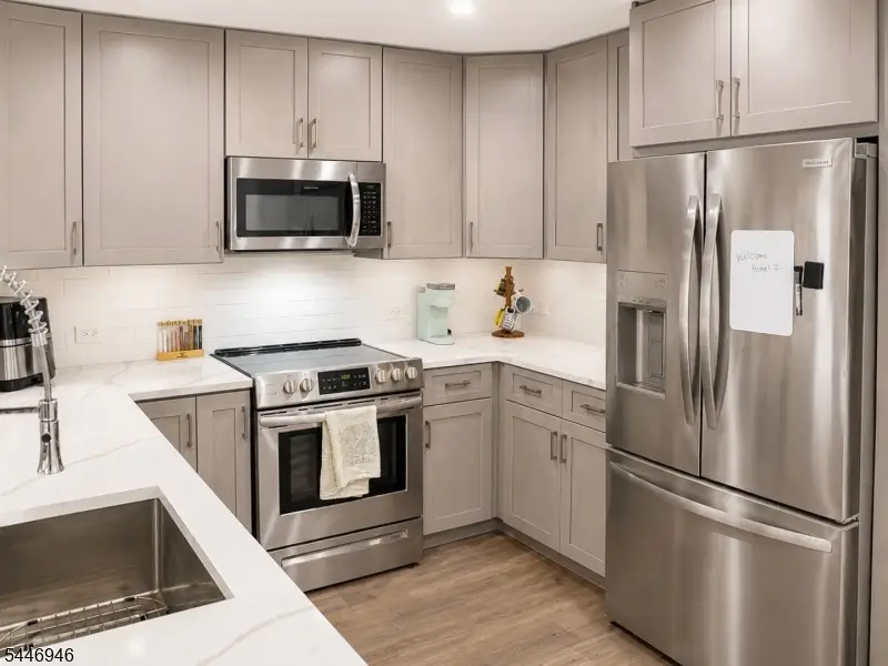 1 Carriage City Plz #1122, Rahway, NJ 07065 - #1