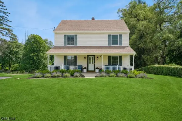 26 Longview Ave, Randolph Twp., NJ 07869