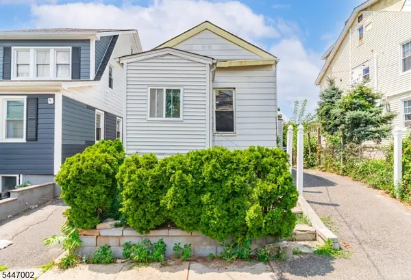 59 Augusta St, Irvington Twp., NJ 07111