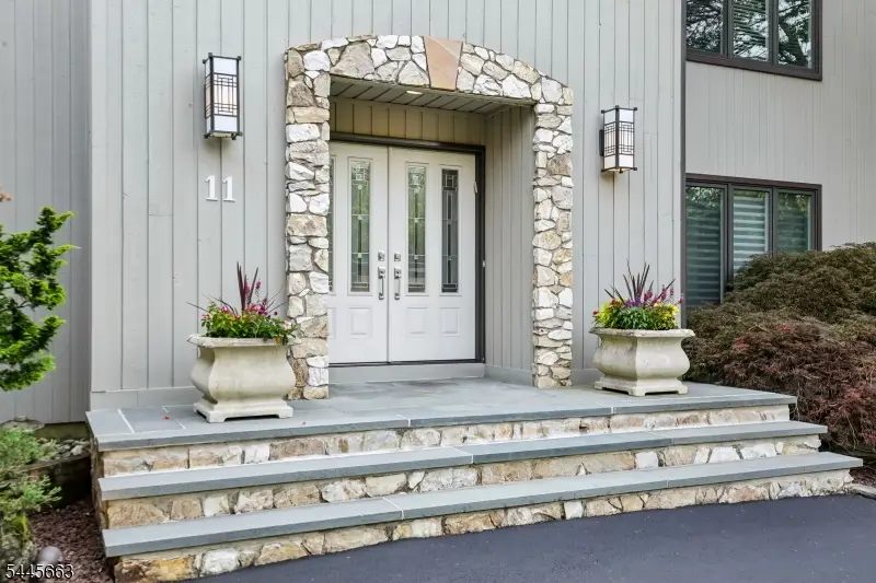 11 Maywood Ct, North Caldwell, NJ 07006 - #2