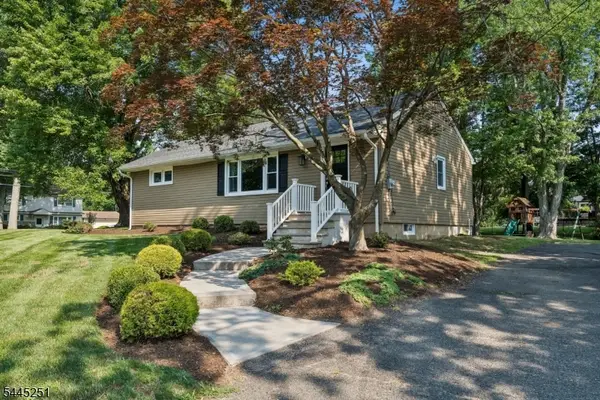 1 Berkshire St, Hanover Twp., NJ 07981