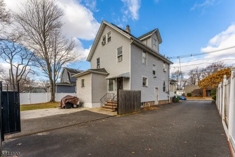 312 E 1st Ave, Roselle, NJ 07203 - #3
