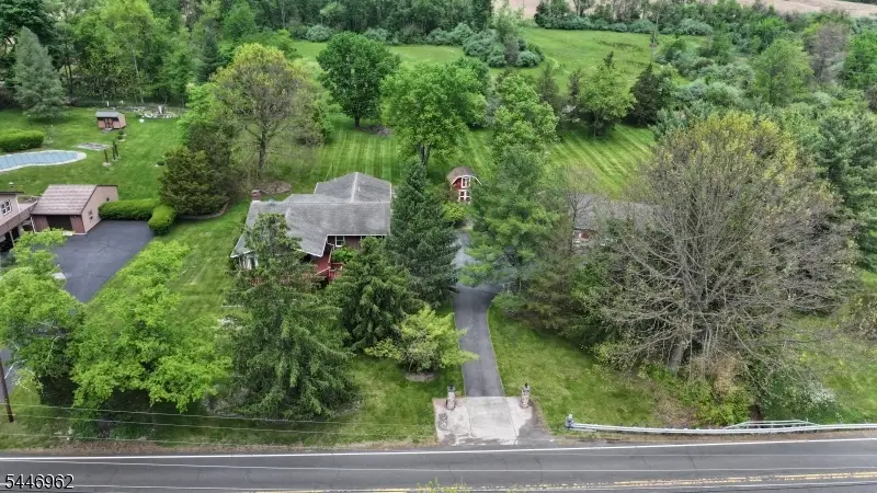 112 Allerton Rd, Clinton, NJ 08801 - #1