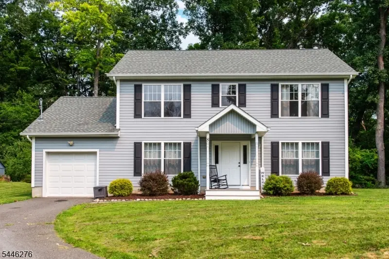 8 Spruce Dr, Green, NJ 07821 - #1