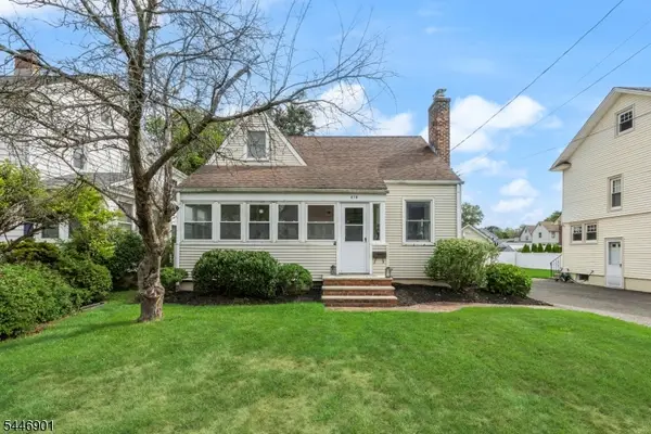 419 Ridgeview Ave, Scotch Plains Twp., NJ 07076