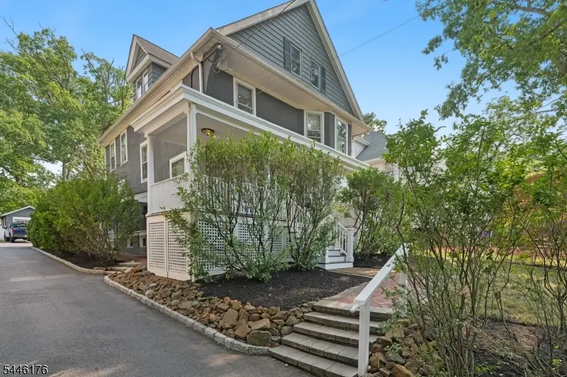26 Mountain Ave, Summit, NJ 07901 - #3