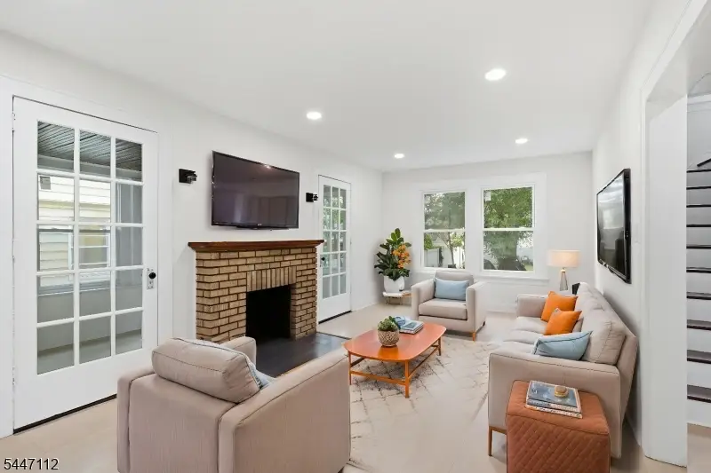 332 Harrison Ave, Roselle, NJ 07203 - #2