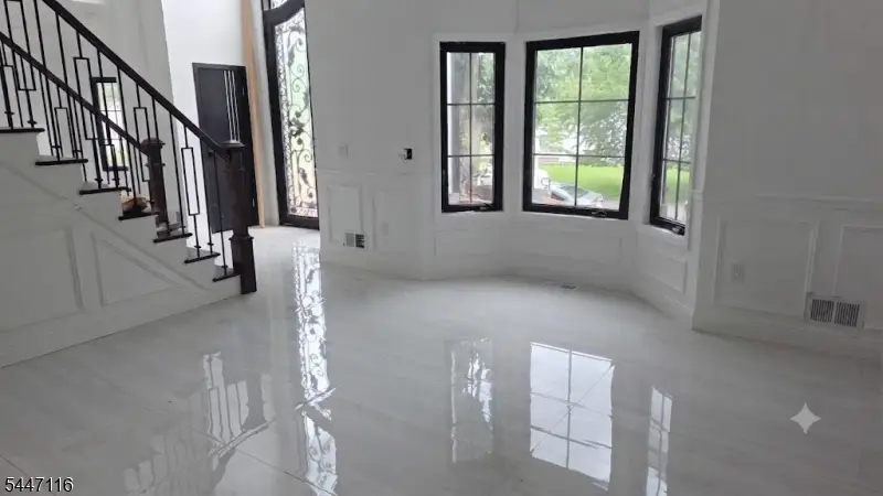 10 Poe Ave, Franklin, NJ 08873 - #2