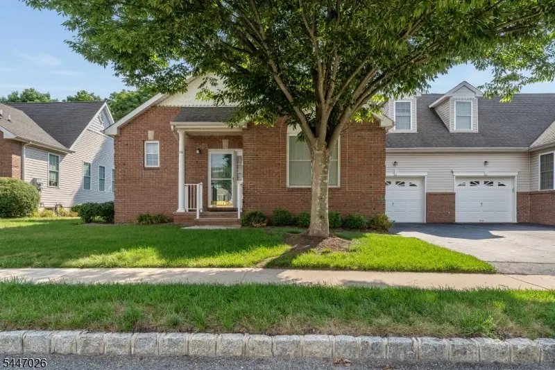 26 Indian Plantation St, Raritan, NJ 08822 - #1