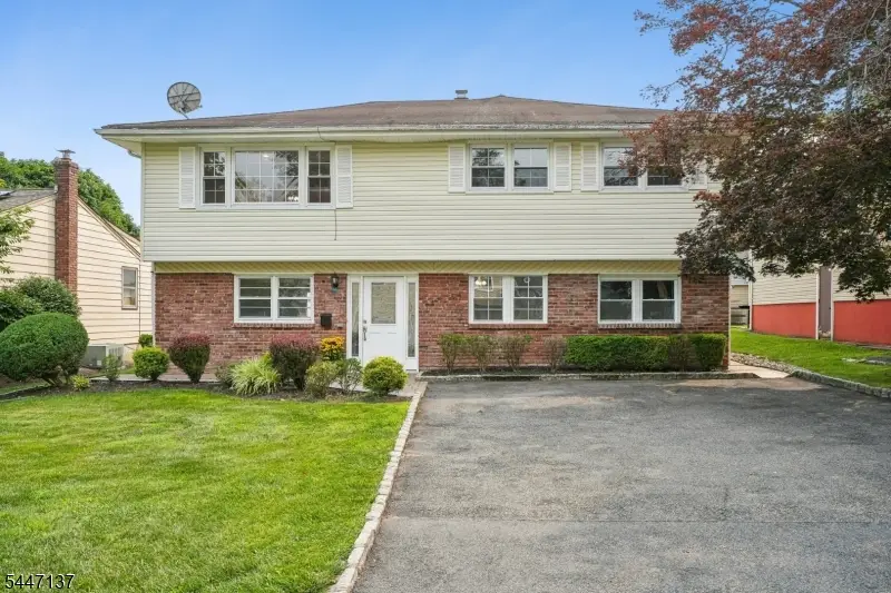 14 Mellon Ave, West Orange, NJ 07052 - #2
