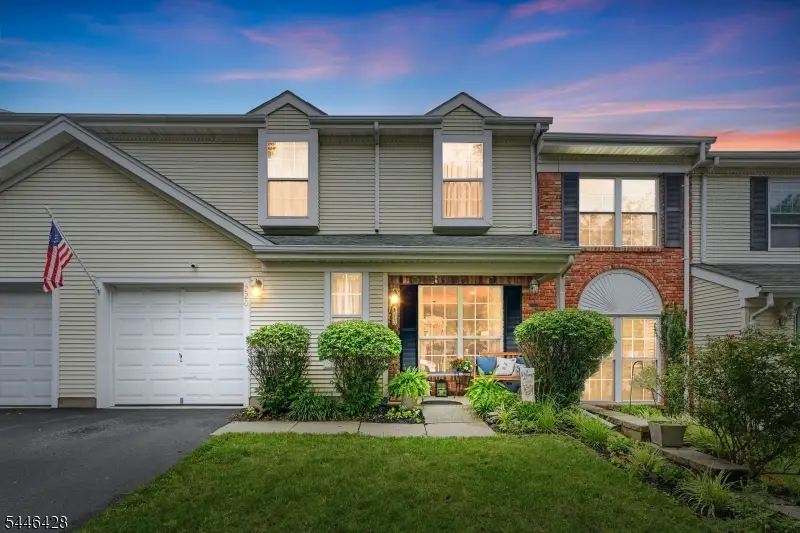 220 Learnington Way, Franklin, NJ 08873 - #1