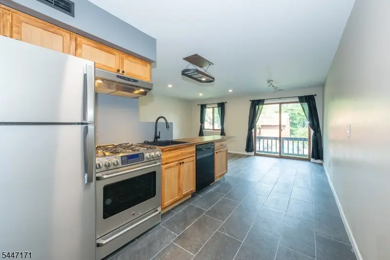 7 Sugar Loaf Ct #2, Vernon Center, NJ 07462 - #3