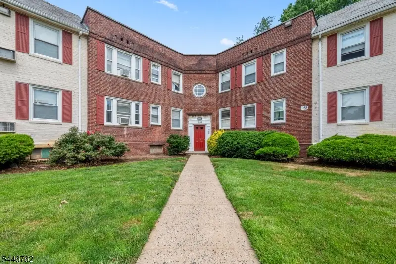 955B E Front St, Plainfield, NJ 07062 - #1