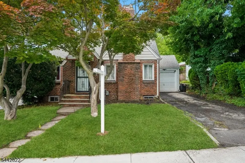 24 Springer St, Belleville, NJ 07109 - #2