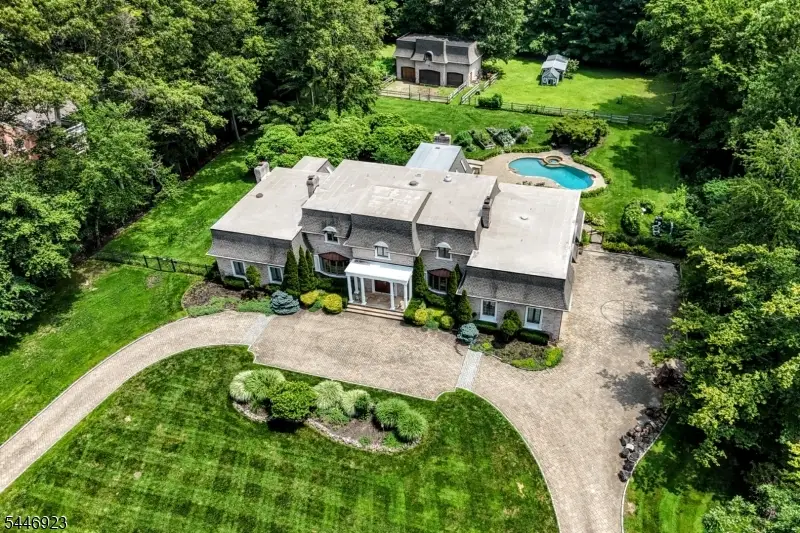21 Baldwin Rd, Saddle River, NJ 07458 - #2