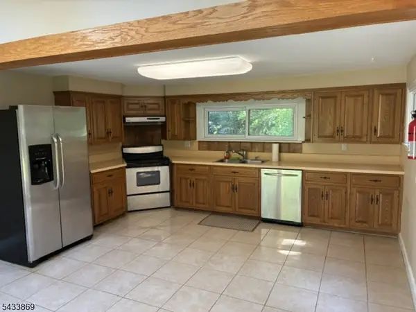 19 Crescent Rd, Wayne Twp., NJ 07470