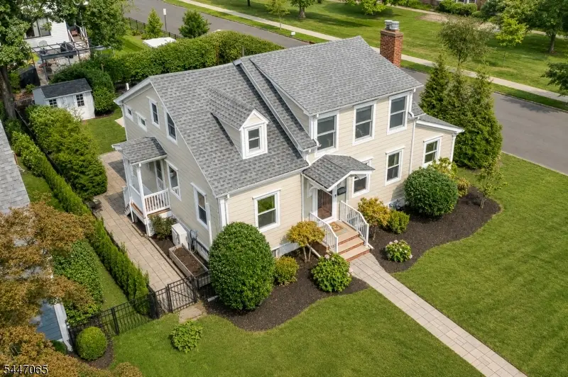 21 Duchamp Pl, Chatham, NJ 07928 - #3