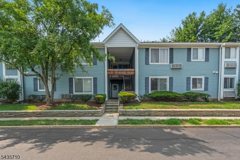 12 Norwich Pl #12, Franklin, NJ 08873 - #1