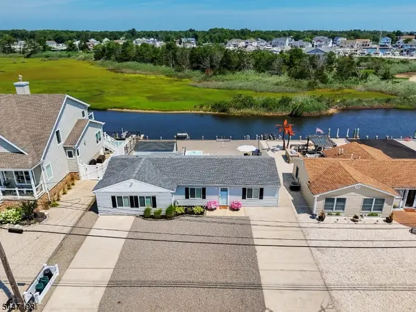 67 Hornblower Dr, Ocean Twp., NJ 08758