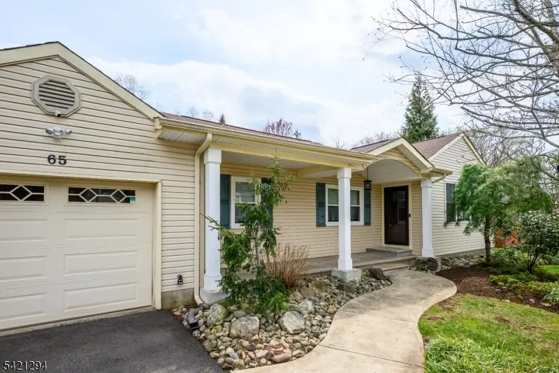 65 Wilson Rd, Somerset, NJ 08873 - #2