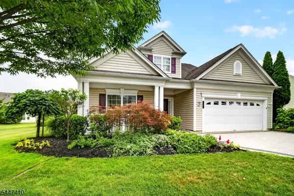251 Longwood Ln, Franklin Twp., NJ 08873