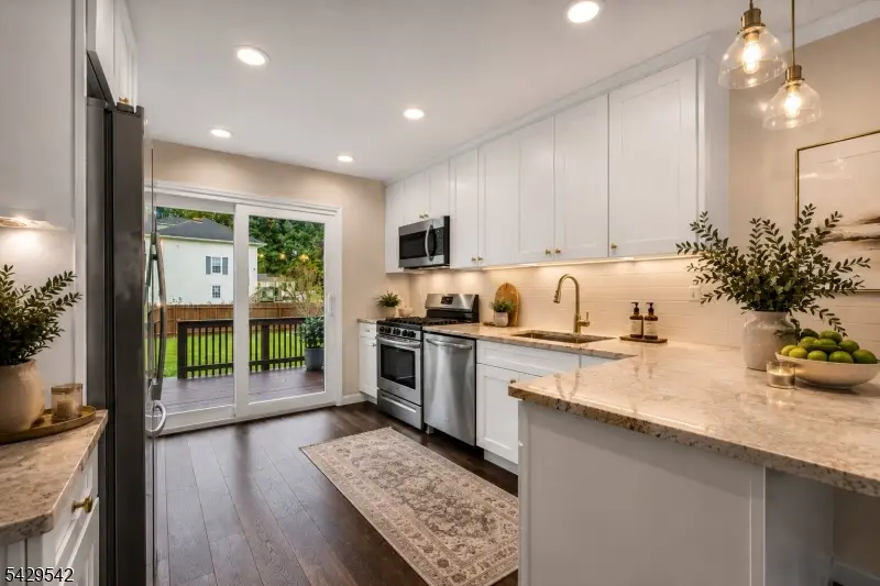 34 Nestor St, Franklin, NJ 07871 - #1