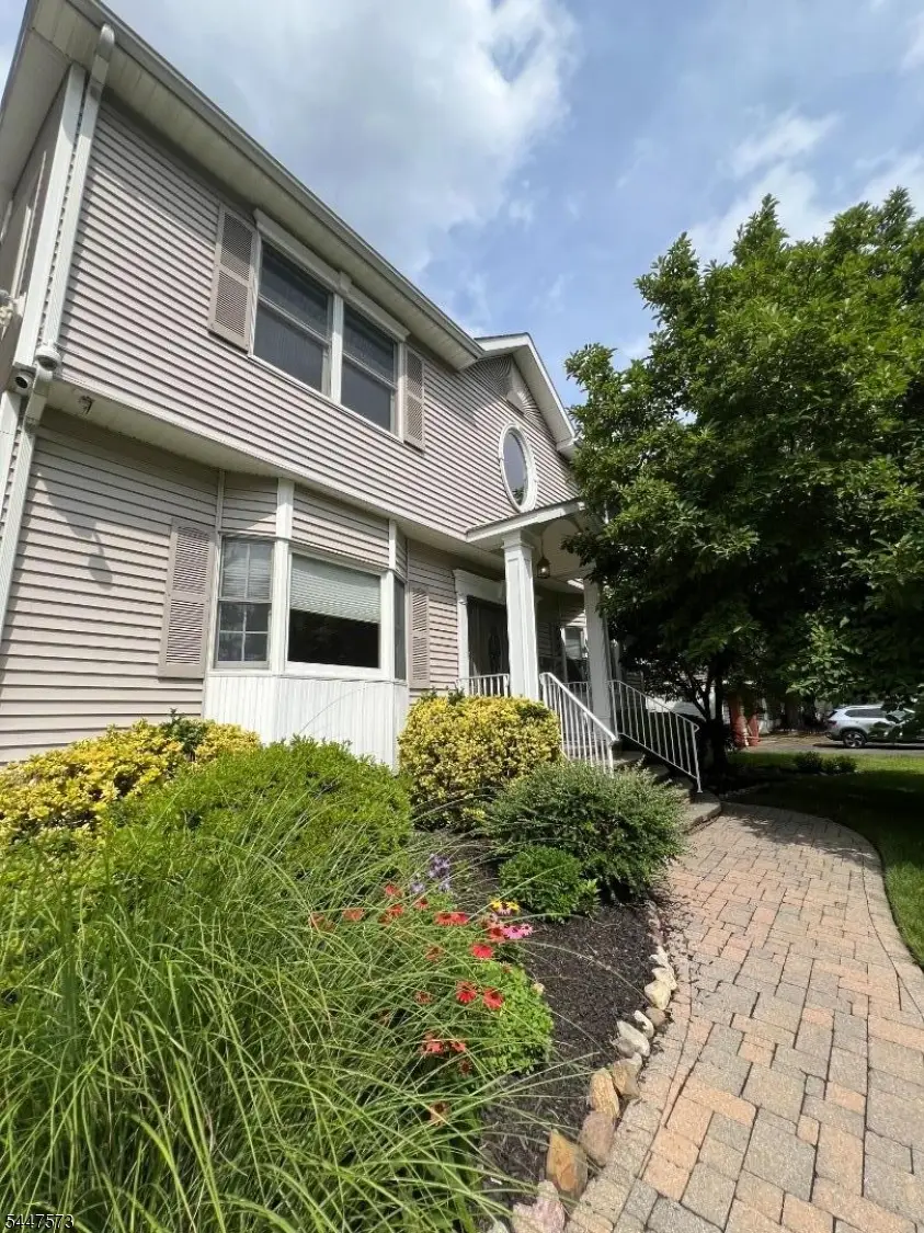 41 Circle Dr, Paramus, NJ 07652 - #1