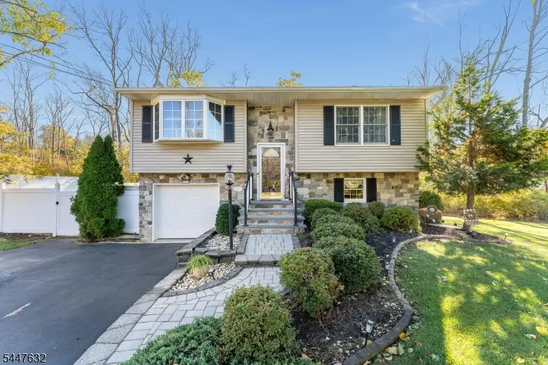 36 Mackenzie Rd, Hampton, NJ 08827 - #1