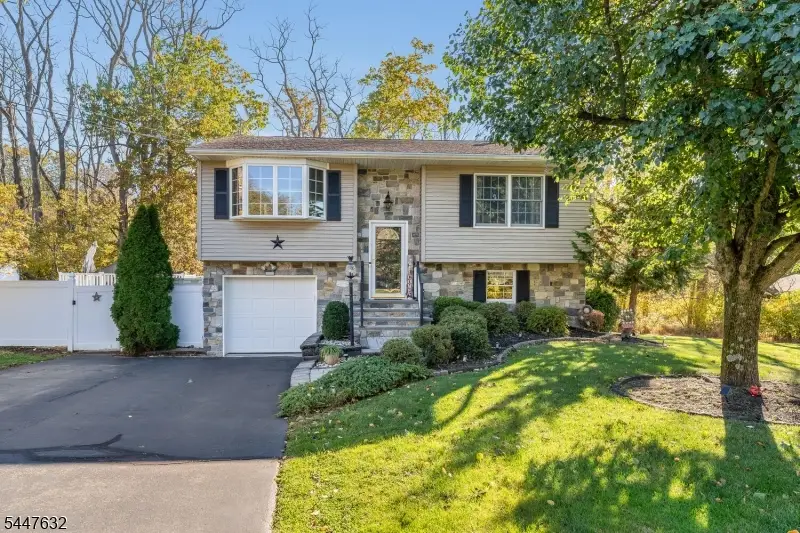36 Mackenzie Rd, Hampton, NJ 08827 - #2