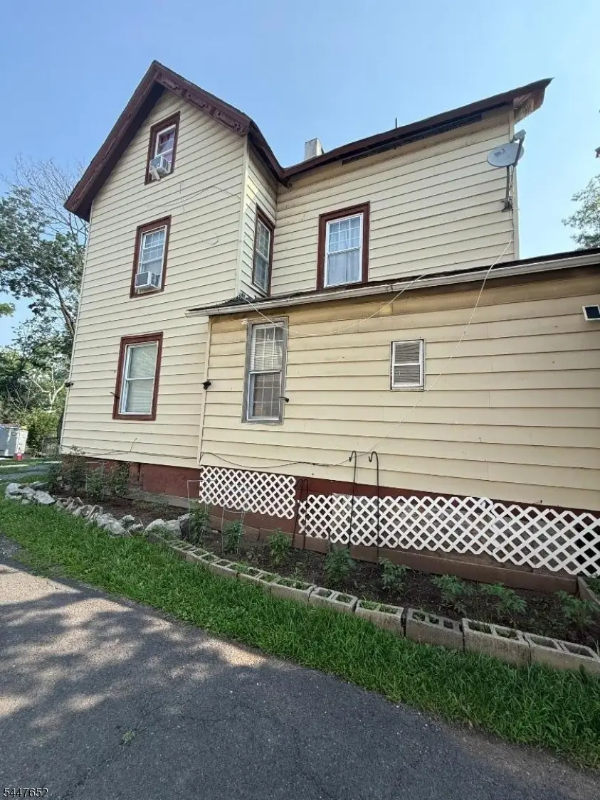 736 W Front St, Plainfield, NJ 07060 - #3