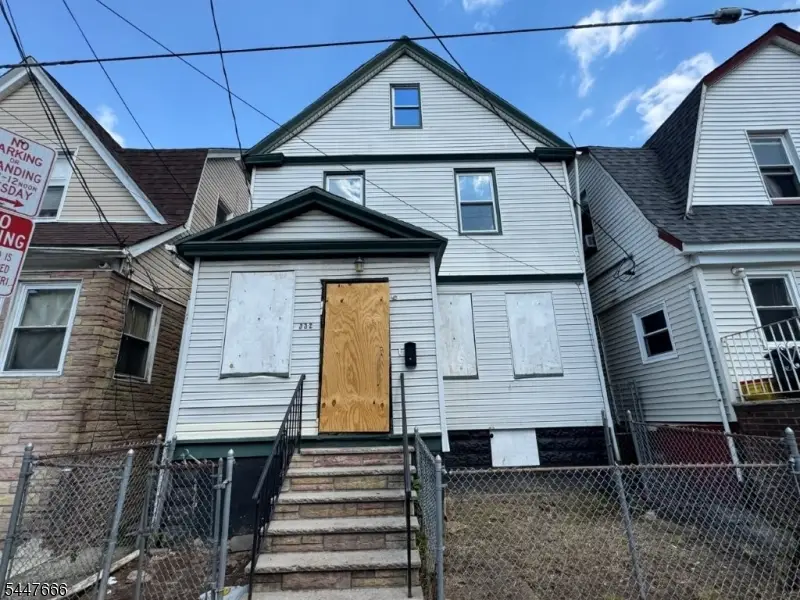 332 S 19th St, Newark, NJ 07103 - #1