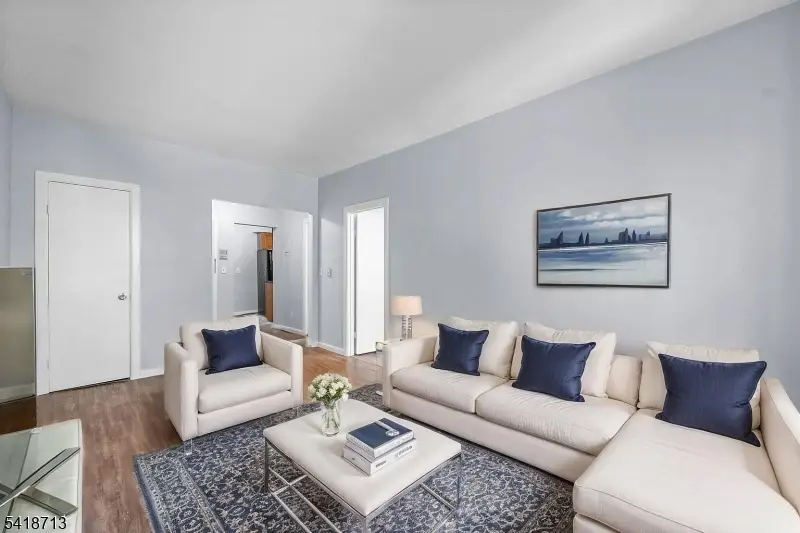 250 Clendenny Ave #4, Jersey City, NJ 07304 - #1