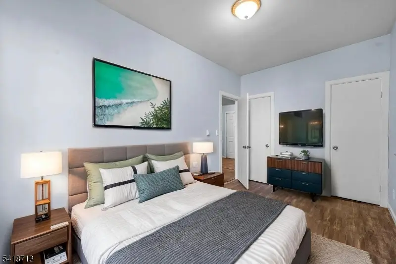 250 Clendenny Ave #4, Jersey City, NJ 07304 - #2