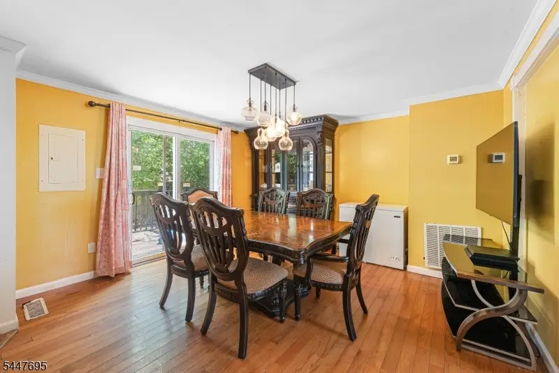 4 Dandridge Dr, Newark, NJ 07108 - #3