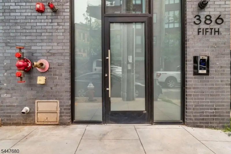 386 5th St #204, Jersey City, NJ 07302 - #1