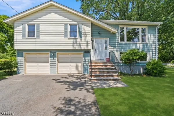 11 Ray Ave, Leonia Boro, NJ 07605