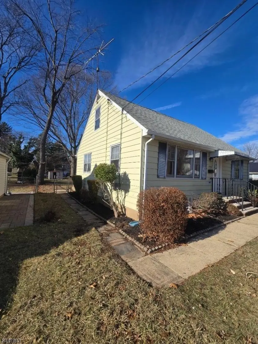 1712 Kenyon Ave, South Plainfield, NJ 07080 - #2