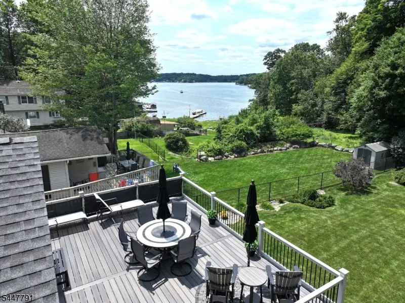 101 New Jersey Ave, Lake Hopatcong, NJ 07849 - #2
