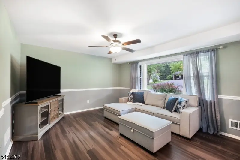 41 Holly Glen Ln, Berkeley Heights, NJ 07922 - #3